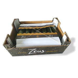 Caja llena de calabacines de Almería